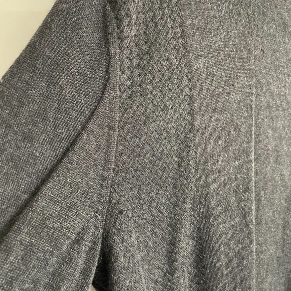 Calvin Klein Men's XL Italian yarn sweater - Picture 3 of 4